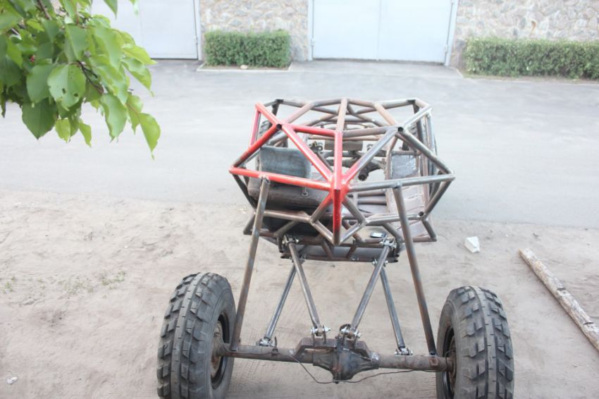 Багги Constrictor 4x4 Багги Constrictor 4x4