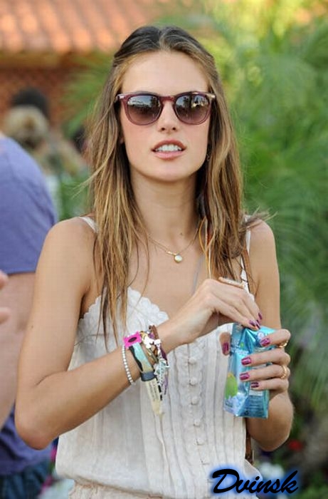  ������� � ��������� Coachella (110 ����) 